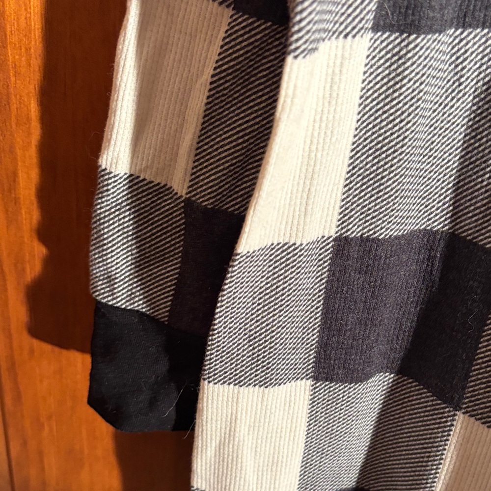 Old Navy Black and White Buffalo Check Women's One-Piece Pajama Romper - Picture 4 of 10